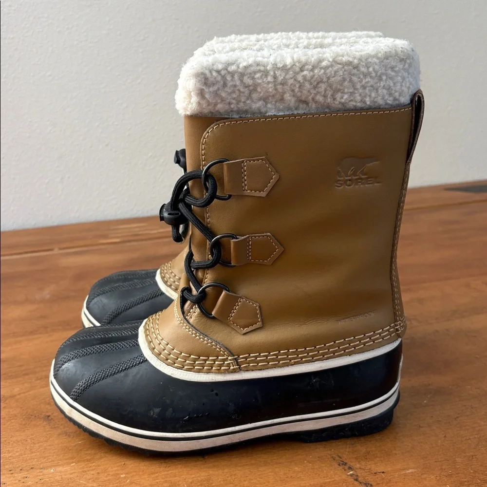 Sorel Brown and Black Insulated Boots Size 3